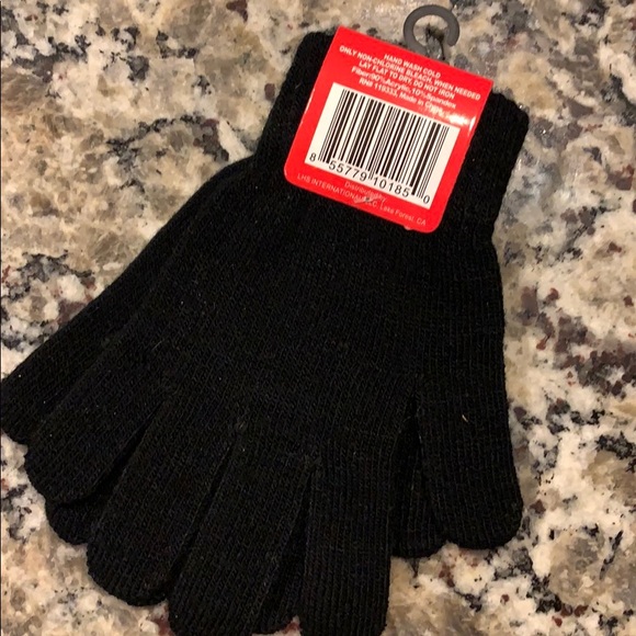 2 gloves - Picture 5 of 5